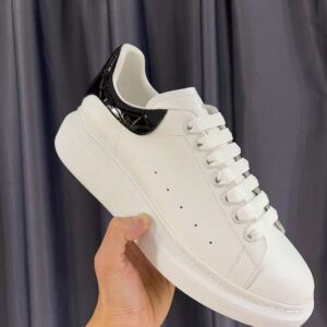 Alexander McQueen 18