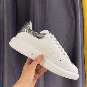 Alexander McQueen 19