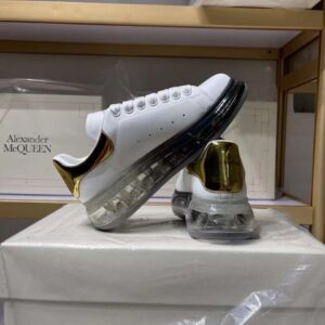 Alexander McQueen 43