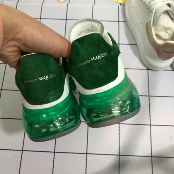 Alexander McQueen 45