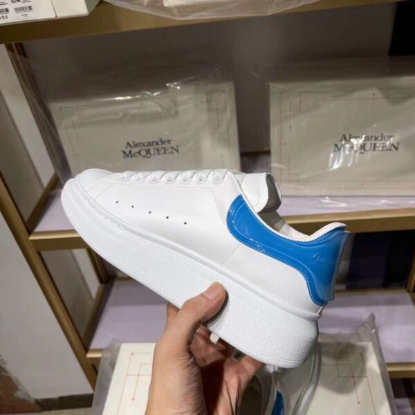 Alexander McQueen 28