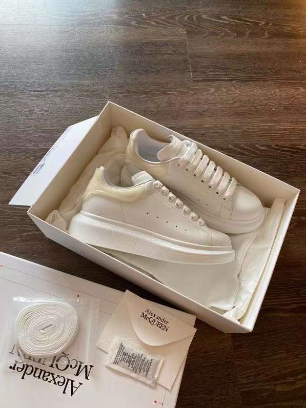 Alexander McQueen 41