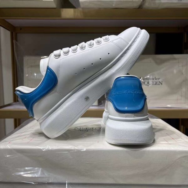 Alexander McQueen 28