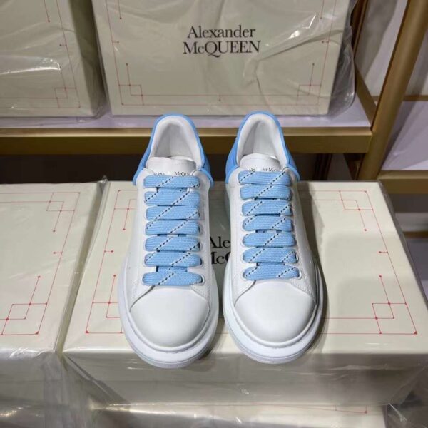 Alexander McQueen 54