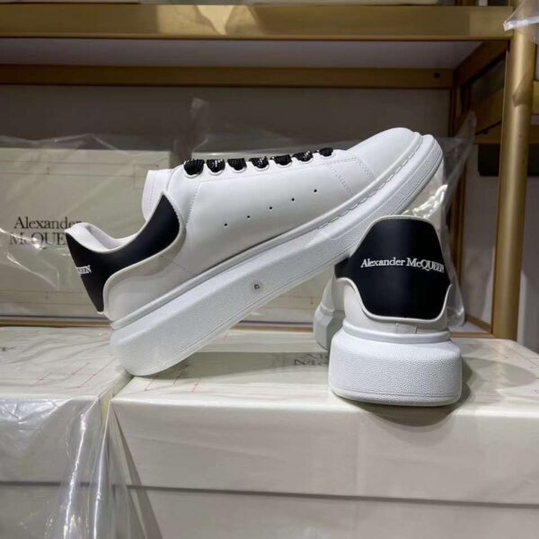 Alexander McQueen 52