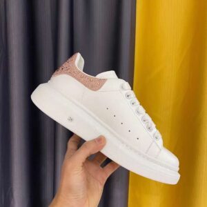 Alexander McQueen 22