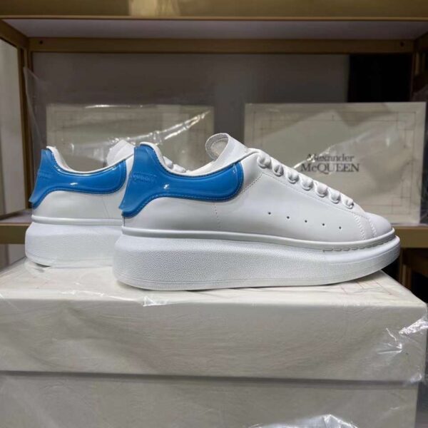 Alexander McQueen 28
