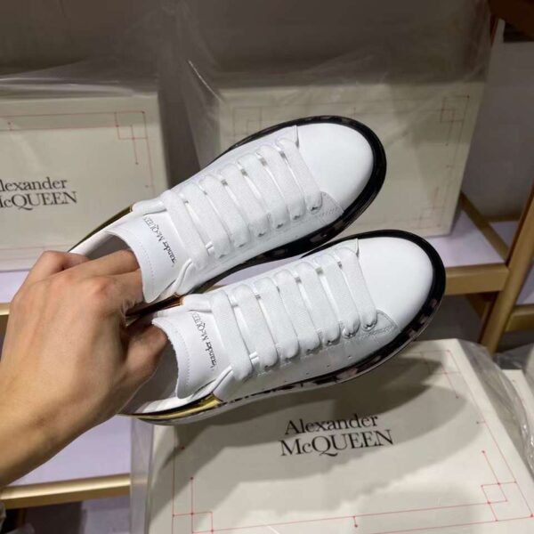 Alexander McQueen 43